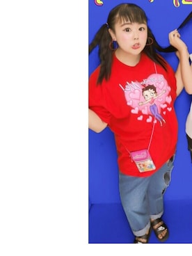「赤Tシャツ」｜「アイテム（財布/小物）」を使った、たけこさん（レディース・160cm）の夏コーディネート