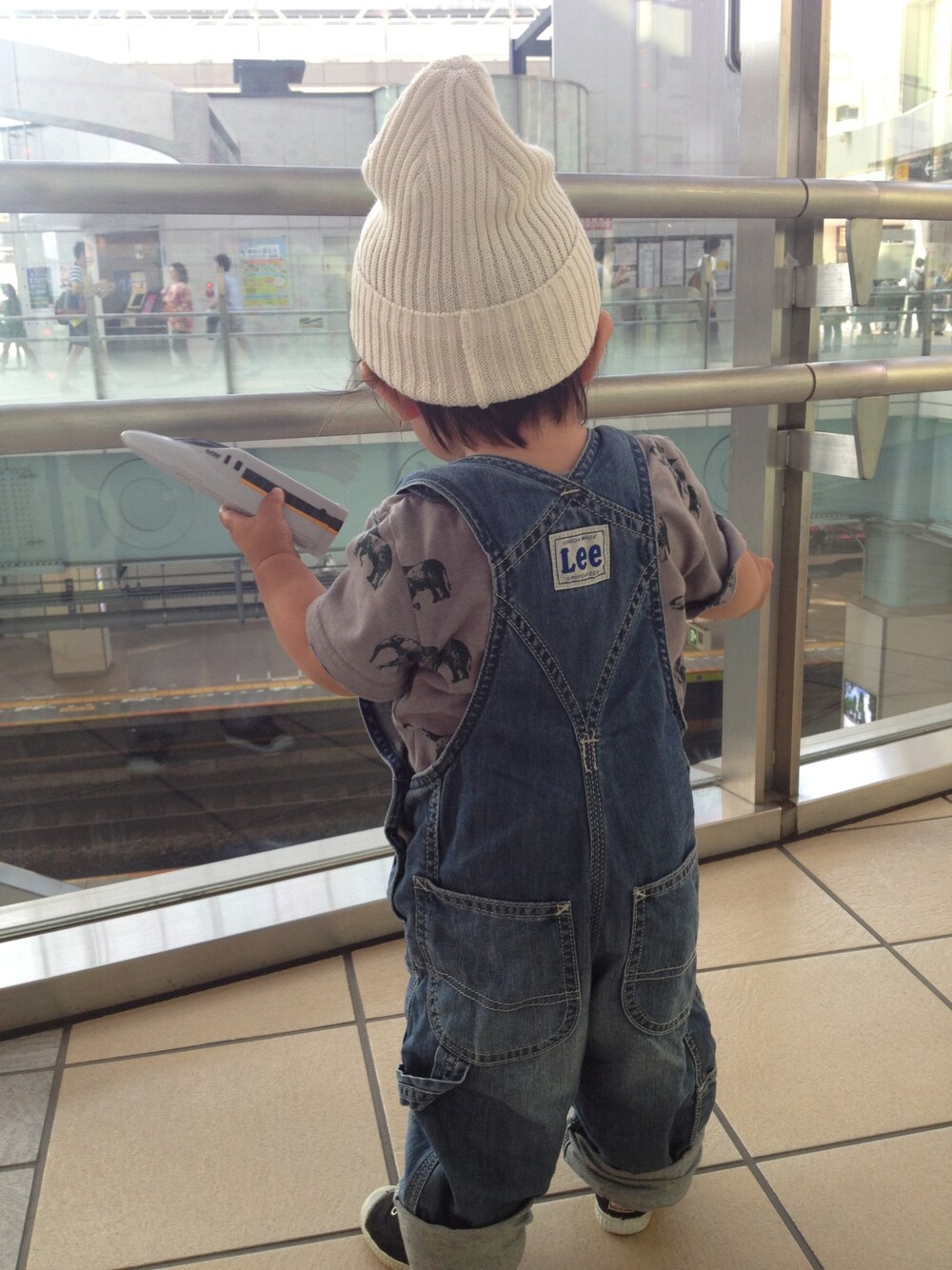 「kids、SALEで買いました」｜「Cientaのcienta 黒（スニーカー、ブラック系）」を使った、souさん（キッズ・80cm）の夏コーディネートの1枚目の写真