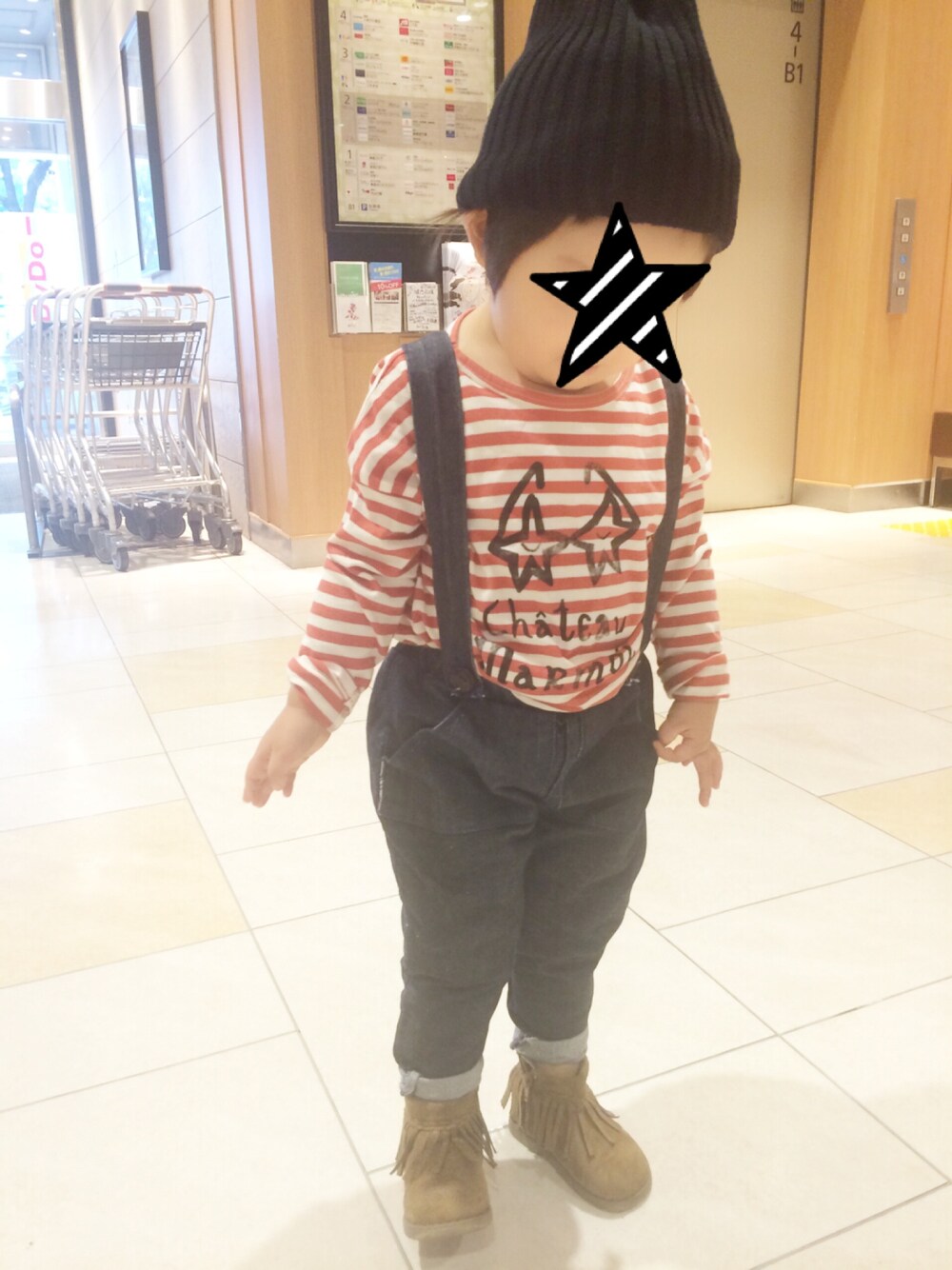 「kids、ボーダー」｜「BOBO CHOSESのアイテム（Tシャツ/カットソー、レッド系）」を使った、souさん（キッズ・90cm）の秋コーディネートの1枚目の写真