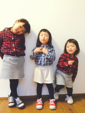 「GLOBAL WORK（グローバルワーク）のアイテム（シャツワンピース、ブルー系）」を使った、pooooocoさん（キッズ）の冬コーディネート