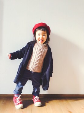 「Seraph（セラフ）のアイテム（ニット/セーター、ベージュ系）」を使った、pooooocoさん（キッズ）の冬コーディネート