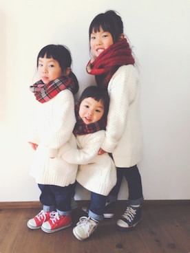 「babyGAP（babyGAP）のアイテム（ニット/セーター、ホワイト系）」を使った、pooooocoさん（キッズ）の冬コーディネート