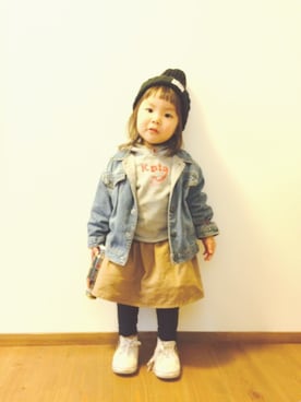 「babyGAP（babyGAP）のアイテム（デニムジャケット、ブルー系）」を使った、pooooocoさん（キッズ）の冬コーディネート