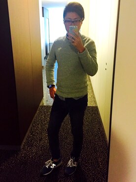 「Abercrombie&Fitch（アバークロンビーアンドフィッチ）のアイテム（ニット/セーター）」を使った、mrchildrenさん（メンズ・181cm）の冬コーディネート