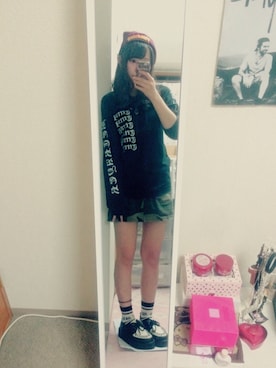 「TERRORのアイテム（Tシャツ/カットソー、ブラック系）」を使った、plume さん（レディース）の秋コーディネート