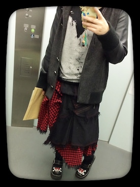「ALGONQUINS（アルゴンキン）のアイテム（スカート）」を使った、AIさん（レディース・163cm）の秋コーディネート