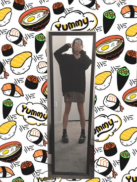 「BUBBLES（バブルス）のアイテム（パーカー）」を使った、Mingming Panさん（レディース・153cm）の秋コーディネート