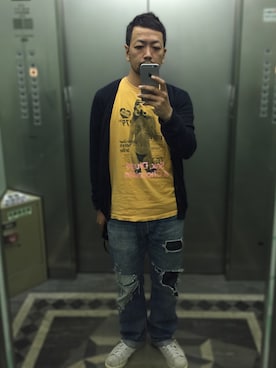 「FrederikのエロいTシャツ（Tシャツ/カットソー、イエロー系）」を使った、Tatsuya Kubota/久保田竜弥さん（メンズ・175cm）の秋コーディネート