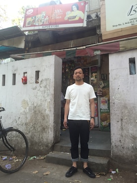 「UNIQLO（ユニクロ）のユニクロのデニム（デニムパンツ、ブルー系）」を使った、Tatsuya Kubota/久保田竜弥さん（メンズ・175cm）の春コーディネート