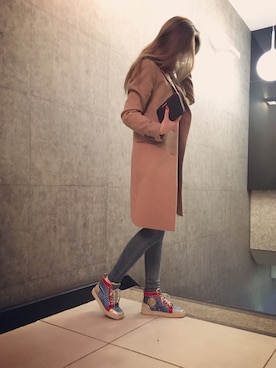 「GIVENCHY（ジバンシイ）のアイテム（財布/小物）」を使った、이지연さん（レディース・162cm）の冬コーディネート