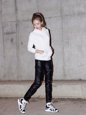 「PIERRE HARDY」｜이지연さん（レディース・162cm）の冬コーディネート