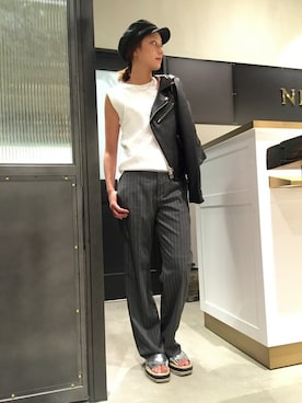 「NINE（ナイン）のアイテム（ライダースジャケット）」を使った、Mai Onoさん（レディース・165cm）の夏コーディネート