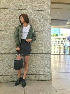 「フェイクレザー」｜「アイテム（MA-1）」を使った、Mai Onoさん（レディース・165cm）の秋コーディネート