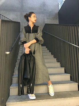 「NINE（ナイン）のアイテム（ライダースジャケット）」を使った、Mai Onoさん（レディース・165cm）の秋コーディネート