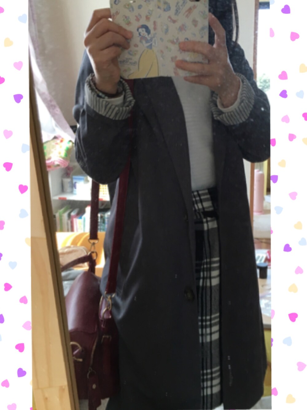 「AS as know asのアイテム（チェスターコート、グレー系）」を使った、のーんたんさん（レディース・155cm）の春コーディネートの1枚目の写真