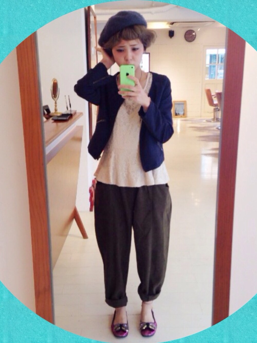 「ベレー帽、ブルゾン」｜「JEANASISのアイテム（ブルゾン、ブルー系）」を使った、たら@dropさん（レディース・160cm）の秋コーディネートの1枚目の写真