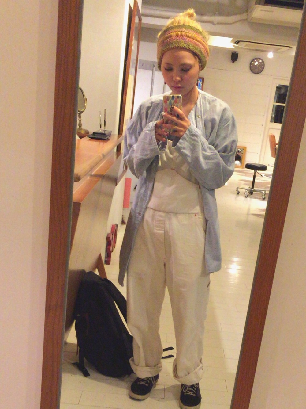 「white、オーバーオール、サロペット、ホワイトデニム、軍モノ、美容師、ターバン、ootd、vintage」｜「GREGORYのGREGORY グレゴリー スティンソンデイ（バックパック/リュック、ブラック系）」を使った、たら@dropさん（レディース・160cm）の夏コーディネートの1枚目の写真