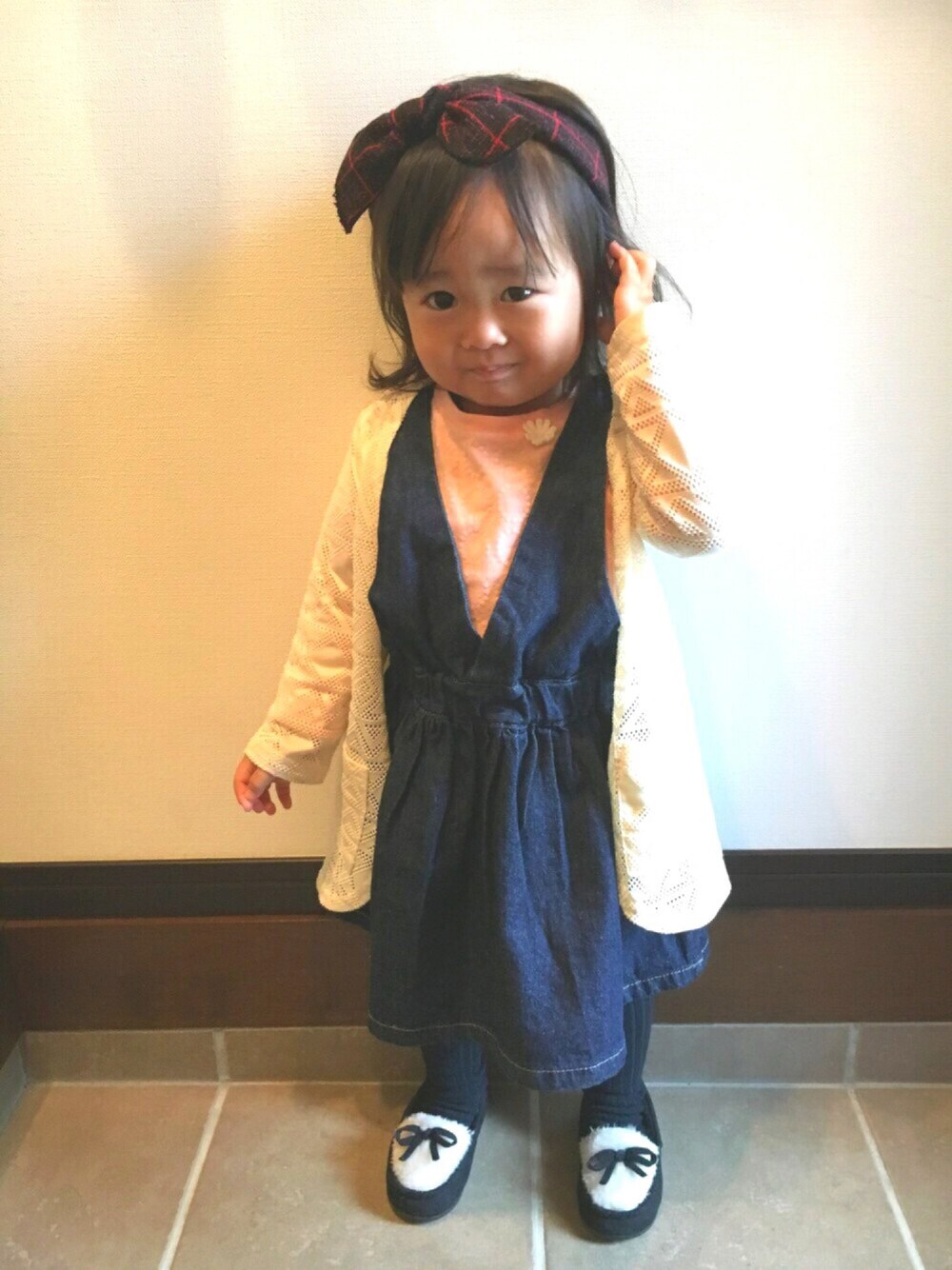 「秋のコーデ、2歳半」｜「Birthdayのアイテム（サロペット/オーバーオール、ブルー系）」を使った、Ria☺︎★*さん（キッズ・90cm）の秋コーディネートの1枚目の写真