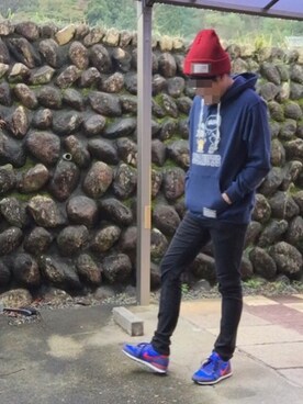 「プルオーバーパーカー」｜「アイテム（スウェット）」を使った、おかっぴきさん（メンズ・172cm）の冬コーディネート