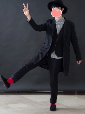 「スリーピース」｜「アイテム（チェスターコート）」を使った、くろさん（メンズ・176cm）の春コーディネート