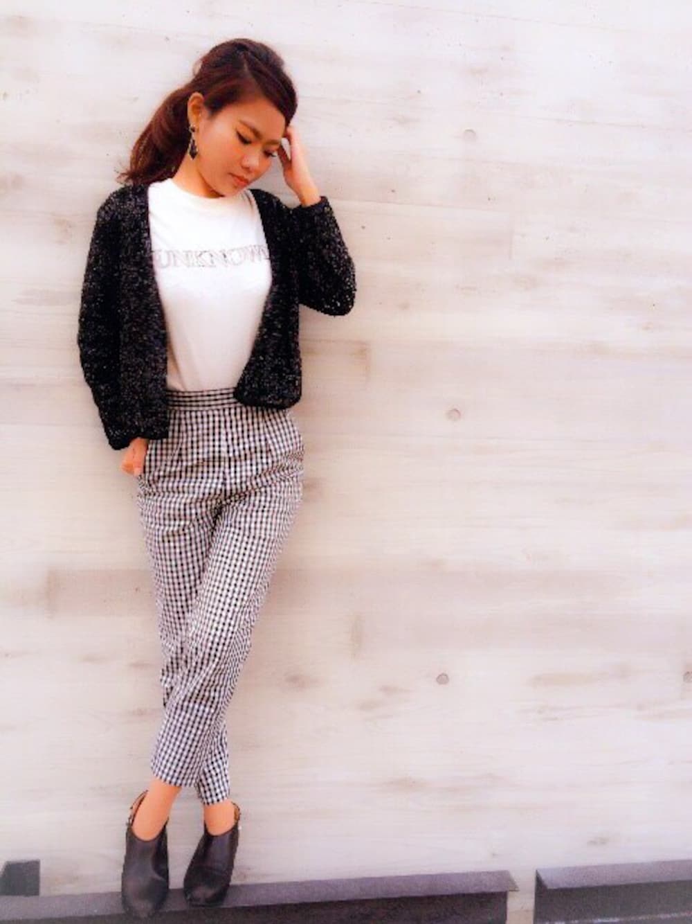 「#ジャケット、#SLY、＃モノトーン、#チェックパンツ、#Tシャツ、#moussy」｜「MOUSSYのUNKNOWN/TSJ（Tシャツ/カットソー、ホワイト系）」を使った、ＮＹＮＹkatsuraさん（レディース・152cm）の秋コーディネートの1枚目の写真