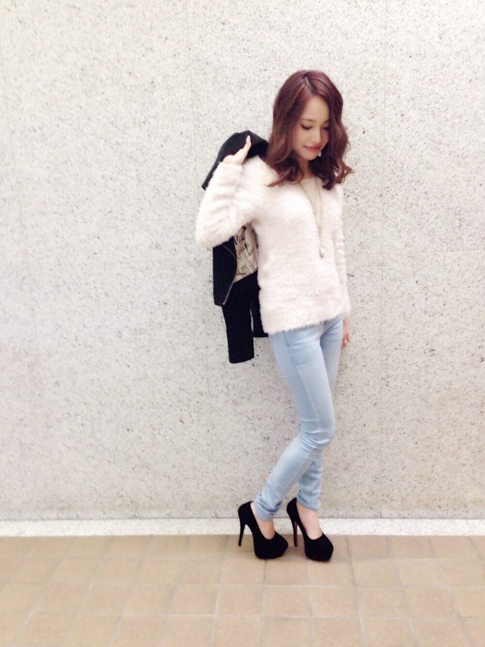 「ニット、ジャケット、デニム、パンプス、ピンク、knit、moussy、WEARBOOKエントリー」｜「H&Mの長袖ニット（ニット/セーター、ピンク系）」を使った、ＮＹＮＹkatsuraさん（レディース・160cm）の秋コーディネートの1枚目の写真