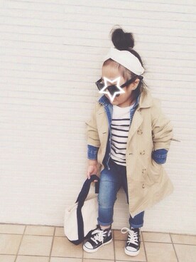 「ボーダーTシャツ」｜「アイテム（トレンチコート）」を使った、BETTONさん（キッズ・100cm）の春コーディネート