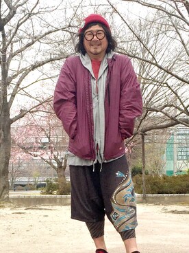 「COLEMAN（コールマン）のアイテム（ジャケット/アウター）」を使った、かべちゃんさん（メンズ・171cm）の春コーディネート