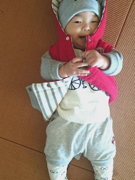 「PETIT BATEAU（プチバトー）のアイテム（ダウンベスト）」を使った、kiichingさん（キッズ・70cm）の冬コーディネート