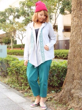 「チャイハネ（チャイハネ）のアイテム（キャップ）」を使った、MEGさん（レディース・159cm）の冬コーディネート