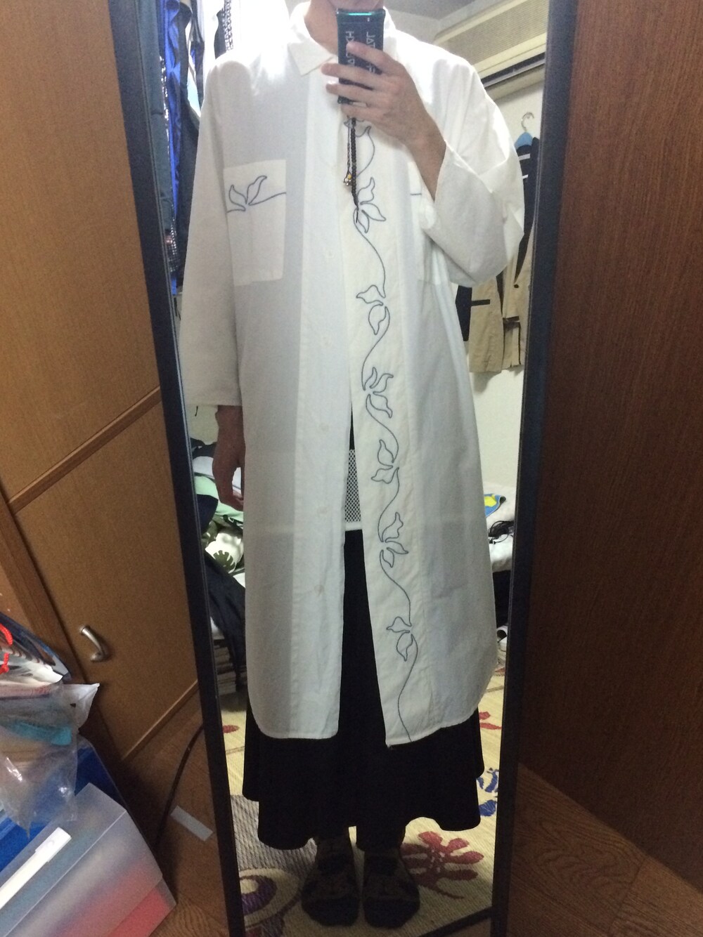 「古着、MUZE、モノトーン、モード系、モード、MiDiom、Vivienne Westwood Man」｜「アイテム（シャツ/ブラウス、ホワイト系）」を使った、N△G△NEGIさん（メンズ・178cm）の春コーディネートの1枚目の写真