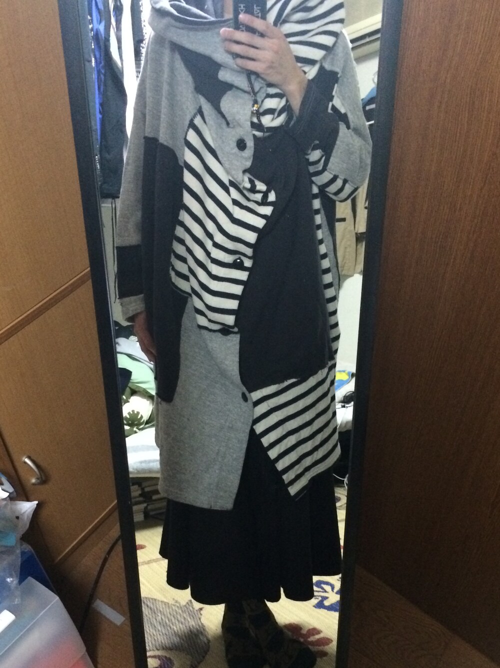 「モード系、モード、MAKIN JAN MA、MiDiom、Vivienne Westwood Man」｜「MAKIN JAN MA のアイテム（その他アウター、グレー系）」を使った、N△G△NEGIさん（メンズ・178cm）の春コーディネートの1枚目の写真