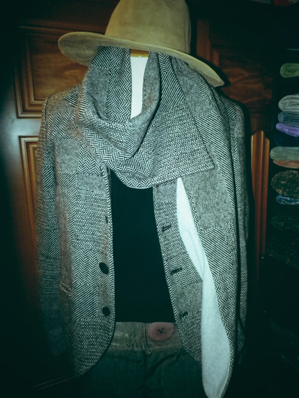 「ジャケット、ハット、 tweed、dulcamara」｜「no brandのハット（ハット、その他）」を使った、RyotaroNakatsukaさん（メンズ・182cm）の秋コーディネートの1枚目の写真