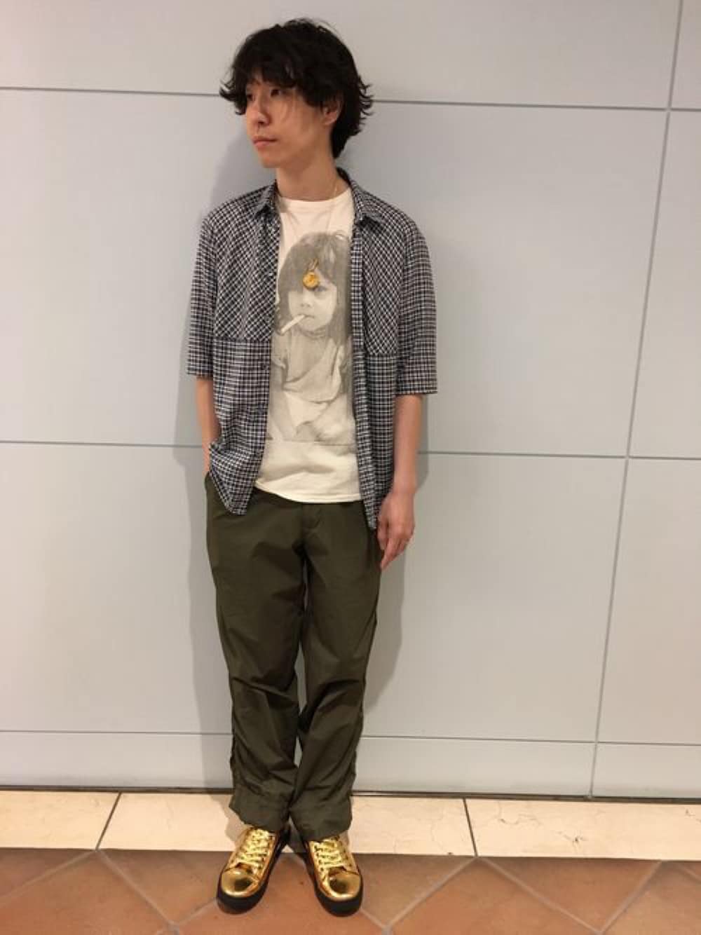 「LANVIN、STEPHAN SCHNEIDER、ksubi、kolor / BEACON、QUNTOKYO」｜「LANVINのアイテム（ネックレス、ゴールド系）」を使った、fujisakiさん（メンズ・172cm）の春コーディネートの1枚目の写真