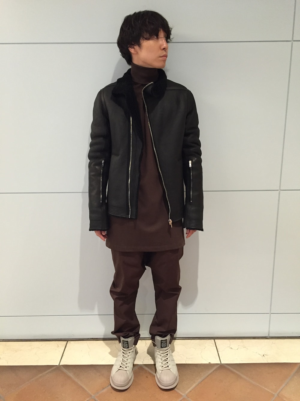 Rick Owensのムートンコートを使った人気ファッションコーディネート