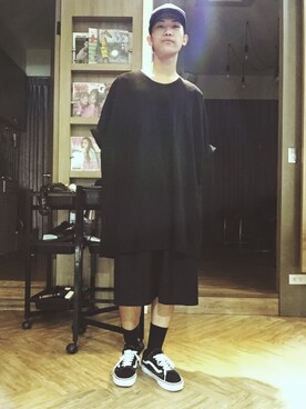 「IMMENSE（イメンス）のアイテム（スラックス）」を使った、吳さん（メンズ・168cm）の秋コーディネート