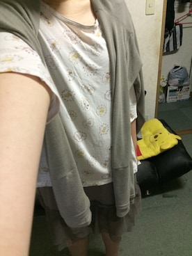 「アイテム（ナイロンジャケット）」を使った、柘植沙耶さん（レディース・166cm・10代）の秋コーディネート