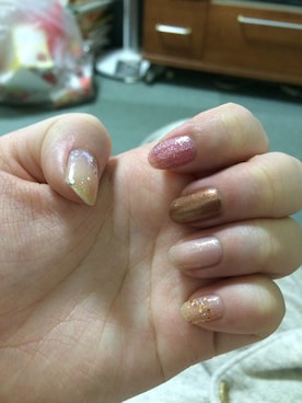 「アイテム（ハンドケア/ハンドクリーム）」を使った、柘植沙耶さん（レディース・166cm）の冬コーディネート