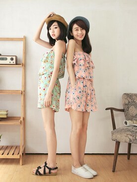 「アイテム（つなぎ/オールインワン、グリーン系）」を使った、東京著衣さん（レディース・155cm）の夏コーディネート