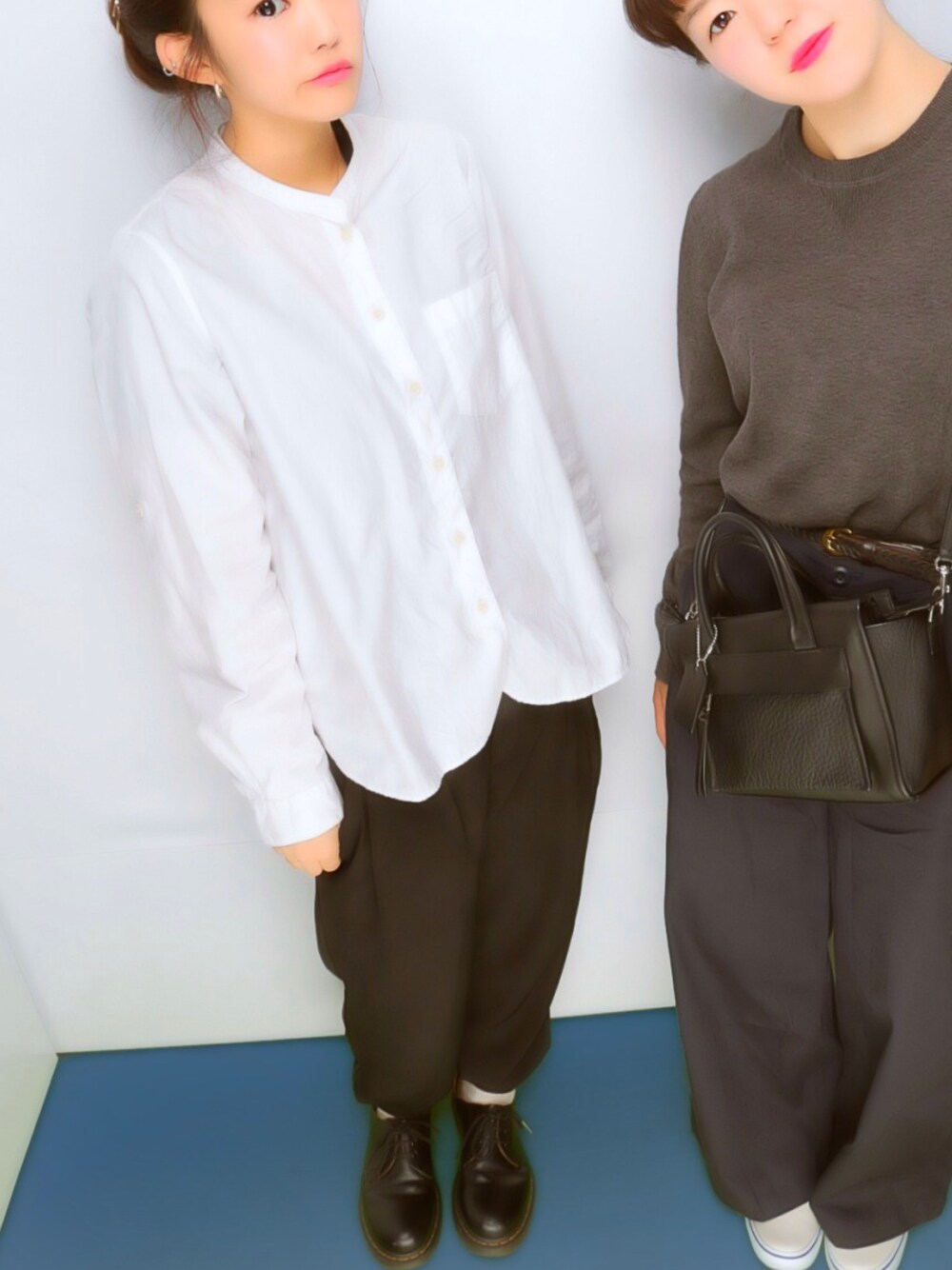 「オトナカジュアル、秋のコーデ、シンプル、MHL.、UNIQLO、Dr.Martens、OPENING CEREMONY、Fossil」｜「MHL.のGARMENT DYE BASIC POPLIN（シャツ/ブラウス、ホワイト系）」を使った、陽さん（レディース・155cm）の秋コーディネートの1枚目の写真