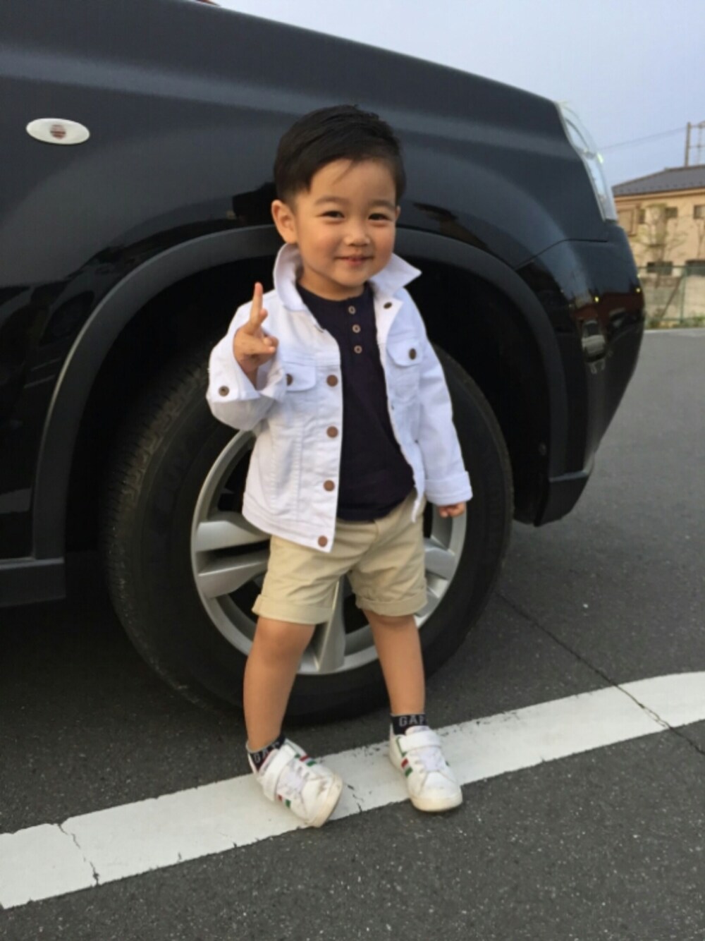 「キッズコーデ、男の子、2歳、GAP、babygap、ZARA KIDS、デニムジャケット」｜「ZARA KIDSのアイテム（Tシャツ/カットソー、ブルー系）」を使った、ibuibuさん（キッズ・90cm）の春コーディネートの1枚目の写真