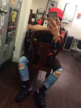 「red」｜「アイテム（ダウンジャケット/コート）」を使った、WOOK / STYLISTさん（メンズ・170cm）の春コーディネート