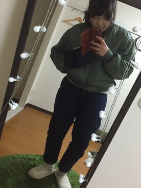 「アイテム（ボディバッグ/ウエストポーチ、ブルー系）」を使った、MILKさん（レディース・160cm）の冬コーディネート