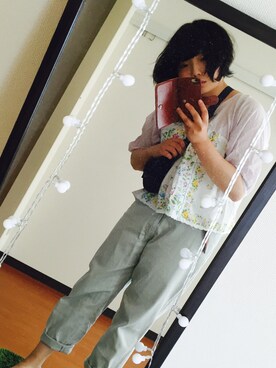 「アイテム（ボディバッグ/ウエストポーチ、ブルー系）」を使った、MILKさん（レディース・160cm）の春コーディネート