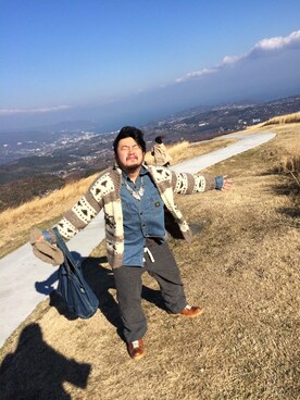 「アイテム（ピアス（片耳用）、ブルー系）」を使った、やなちゃんさん（メンズ・165cm）の冬コーディネート