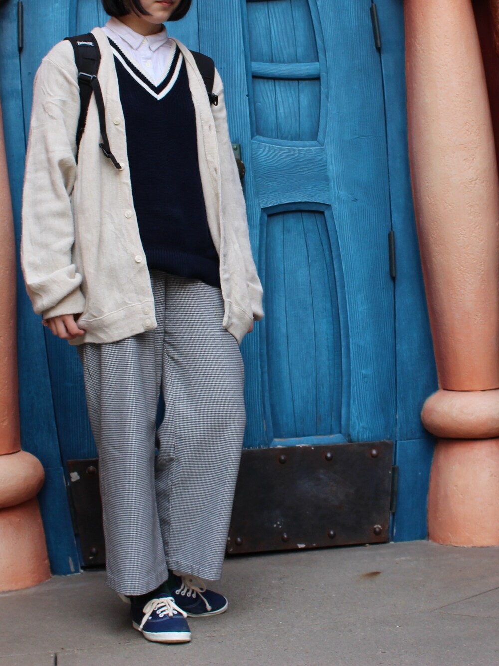 「spring、disney、Disneyland、UNIQLO、used、vintage、VANS」｜「studio CLIPのアイテム（シャツ/ブラウス、ホワイト系）」を使った、shioriさん（レディース・165cm）の春コーディネートの1枚目の写真