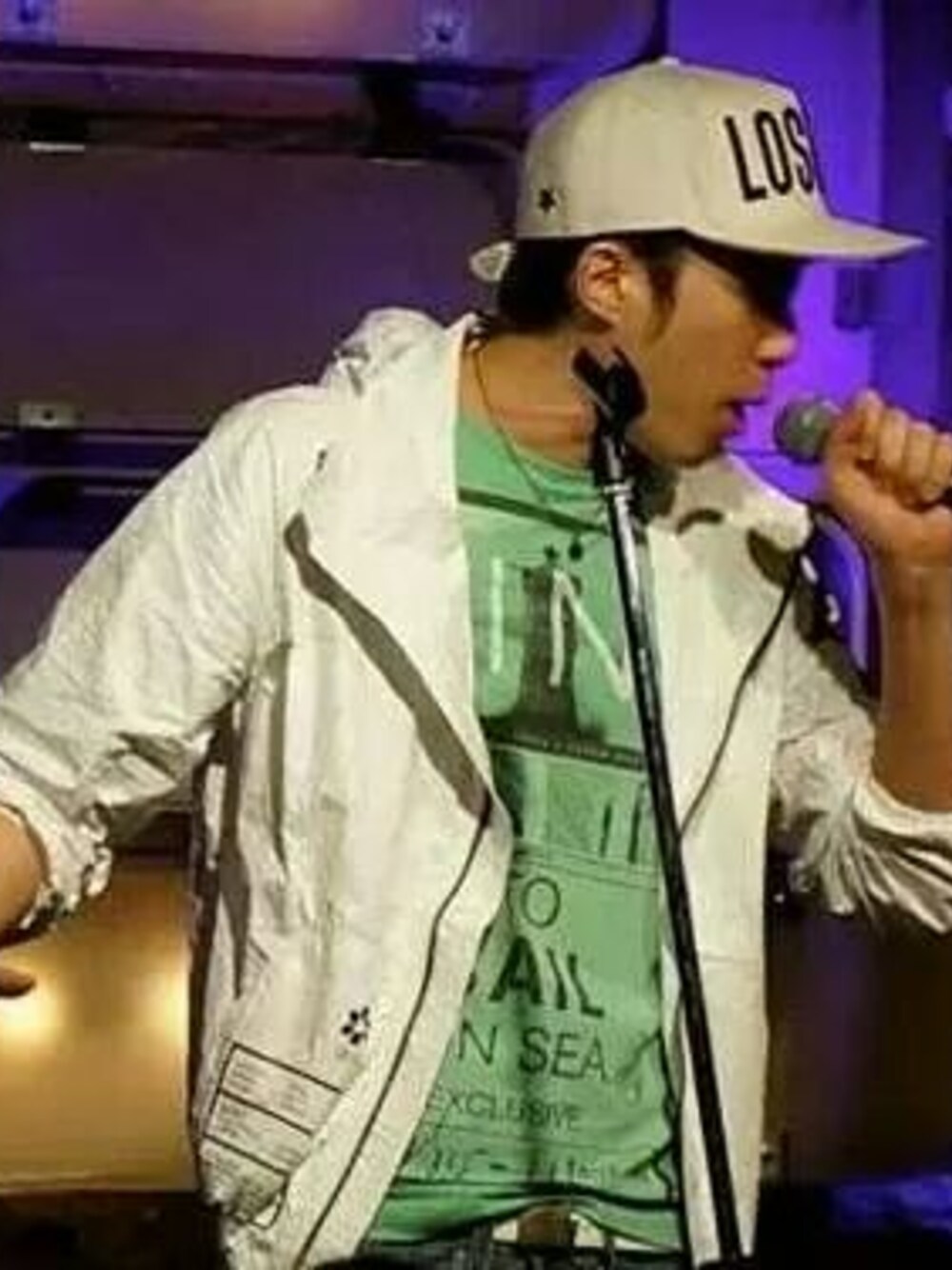 「キャップ、パーカー、Tシャツ、Diesel、gas」｜「DIESELのCHANTHAYER CAPPELLO（キャップ、ホワイト系）」を使った、tksh さん（メンズ・185cm）の夏コーディネートの1枚目の写真