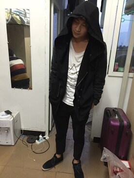 「initial（イニシャル）のアイテム（モカシン/デッキシューズ）」を使った、九把刀さん（メンズ・179cm）の秋コーディネート