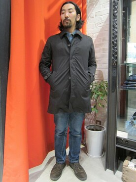「Denime（ドゥニーム）のアイテム（ステンカラーコート）」を使った、中井　皓次さん（メンズ・166cm）の秋コーディネート