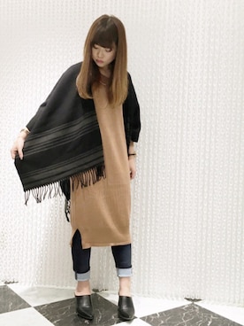 「OSMOSIS（オズモーシス）のアイテム（ポンチョ）」を使った、OSMOSIS天王寺ミオ店さん（レディース・167cm）の秋コーディネート